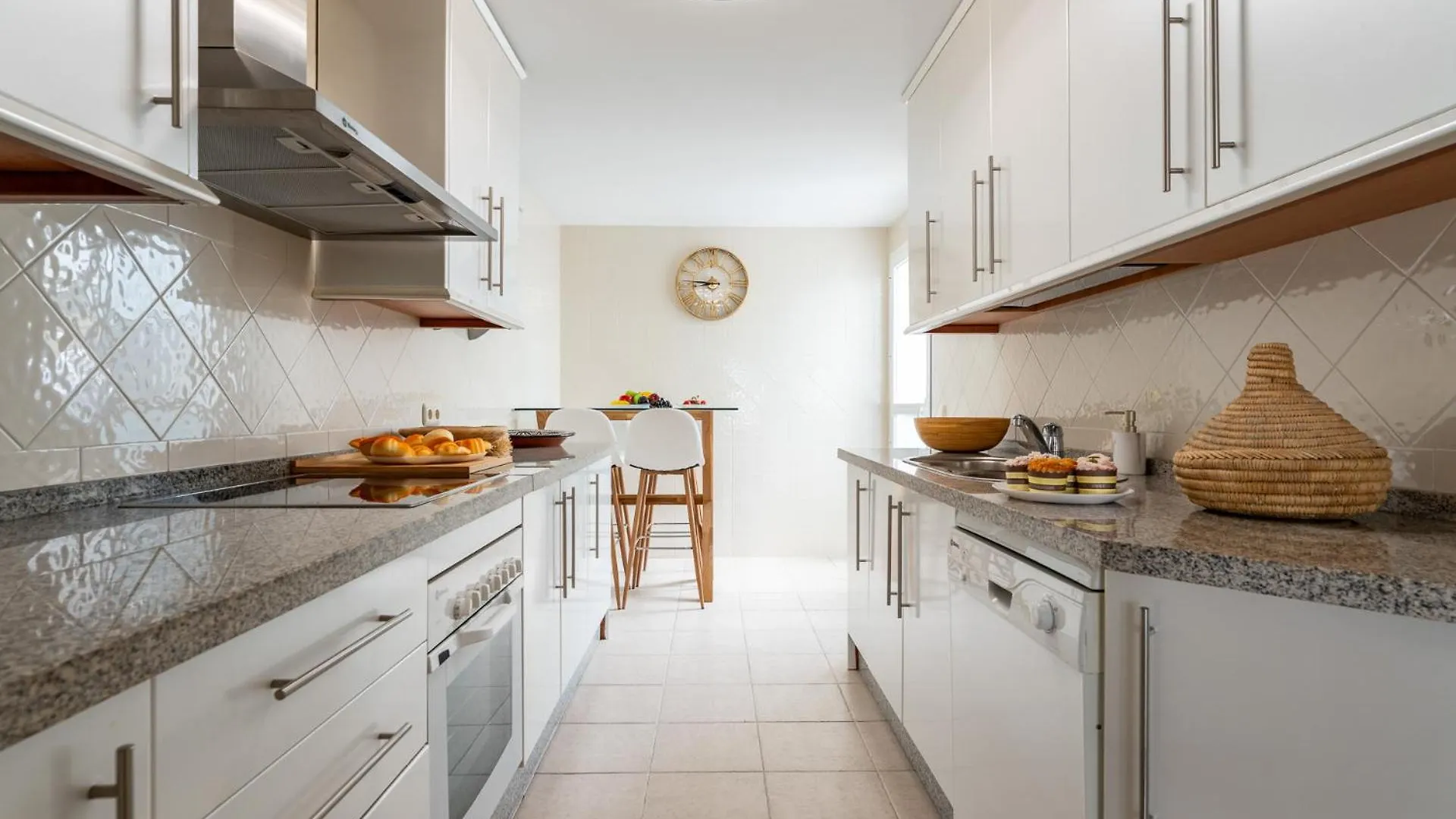 Ct 366 - Faro'S Silent Dream In Elviria - Marbella Apartment