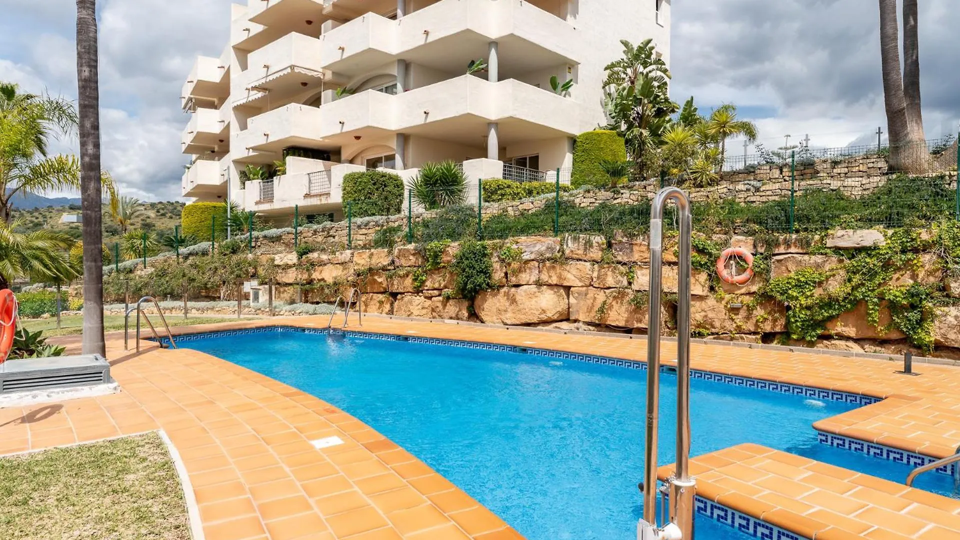 Ct 366 - Faro\'S Silent Dream In Elviria - Marbella location